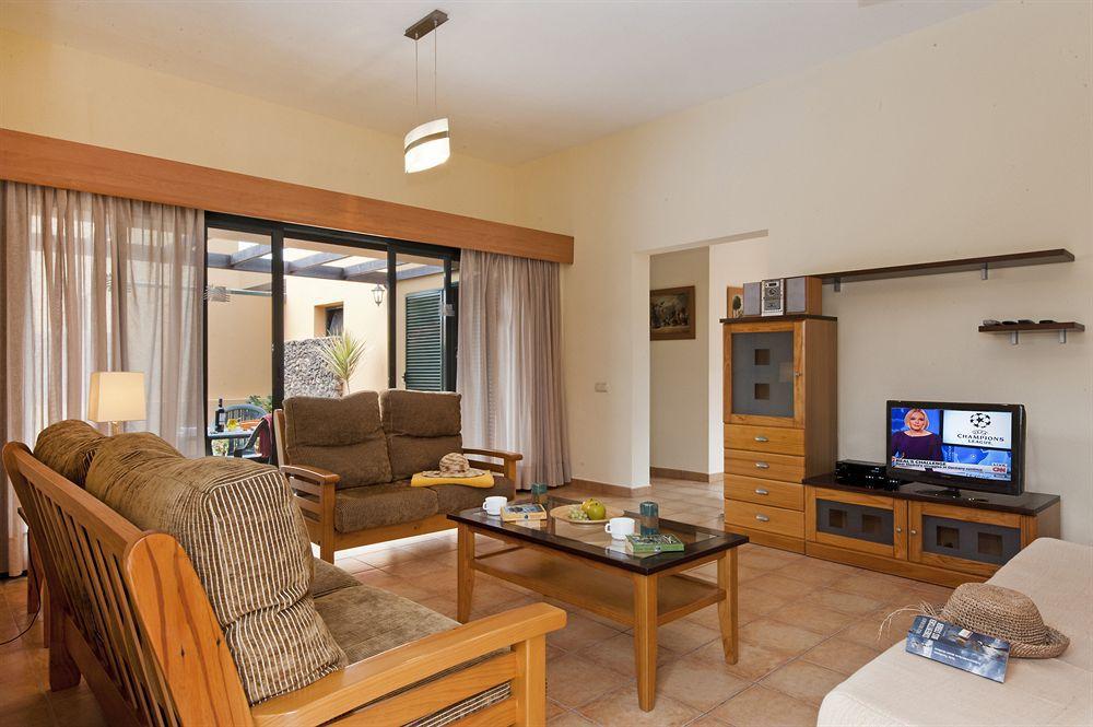 Villas Sol Deluxe คอร์ราเลโฮ ภายนอก รูปภาพ